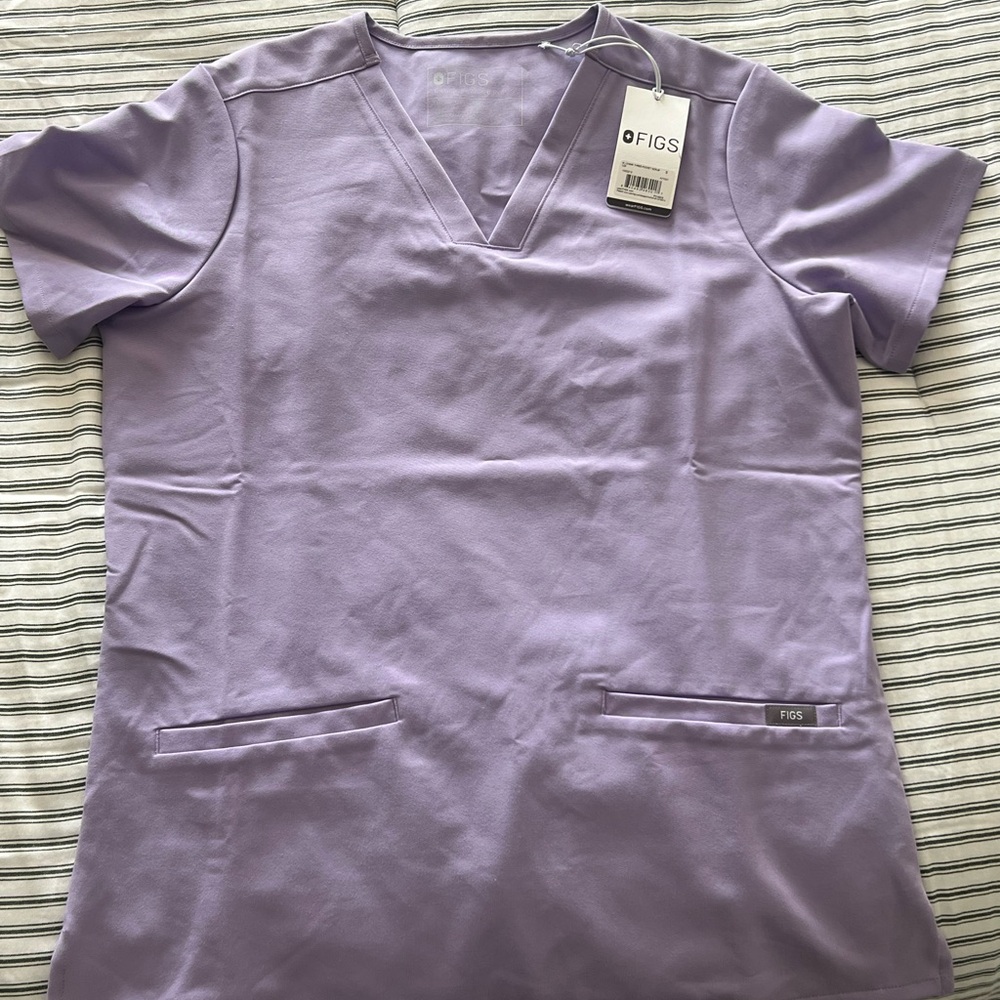 FIGS Lavender V-Neck Tunic Scrub Top